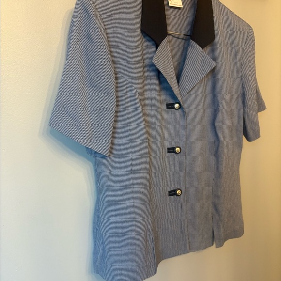 Vintage Women's Blue and Navy Button Down short sleeved Shirt size 8 - Picture 13 of 13